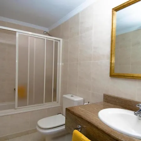 One Bedroom With Ocean View, Wifi And Pool Апартаменты *